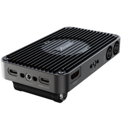 ACCSOON SeeMo Pro - SDI and HDMI Video on iPhone and iPad